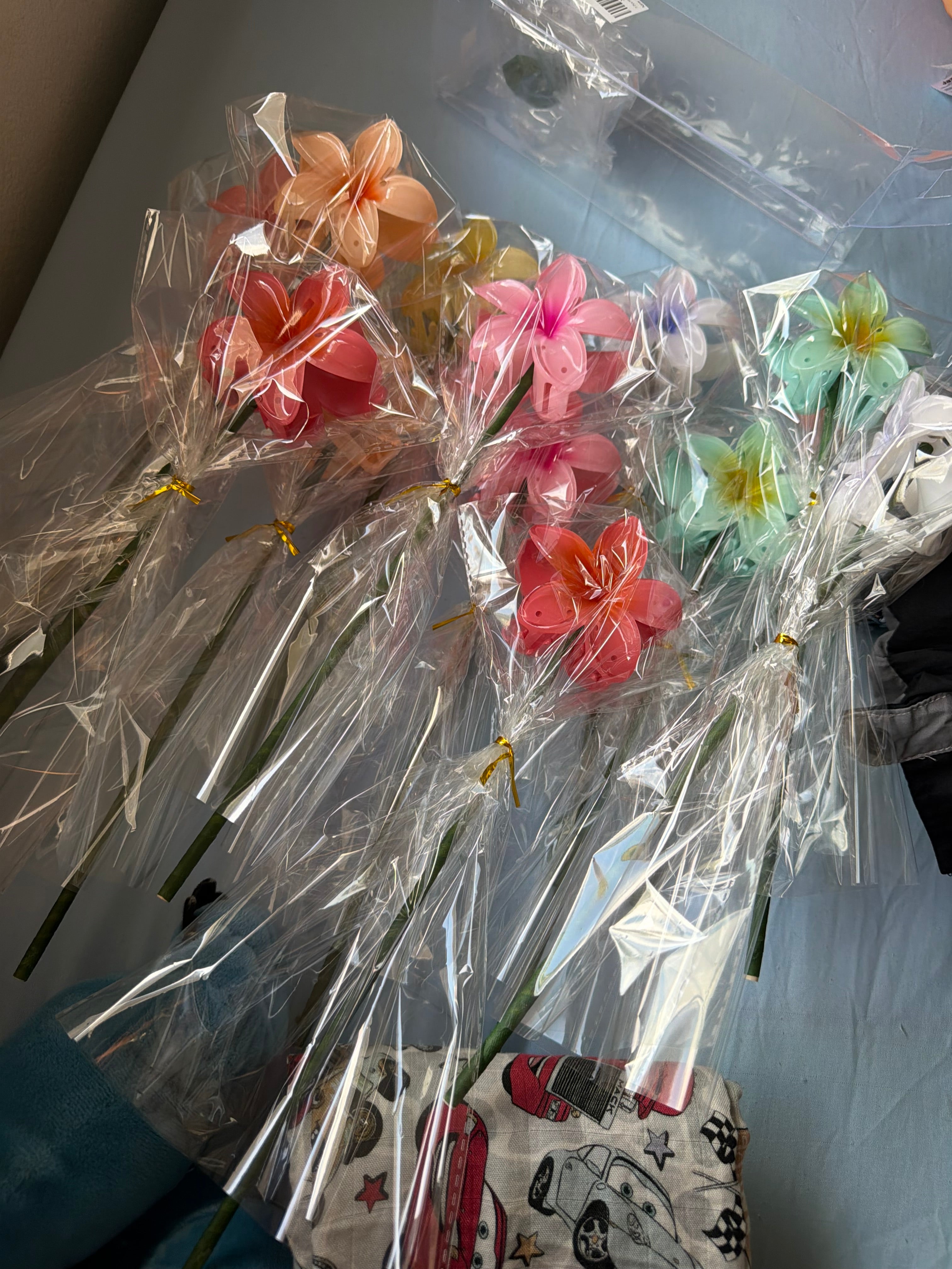 Pua Claw Clip Bouquet