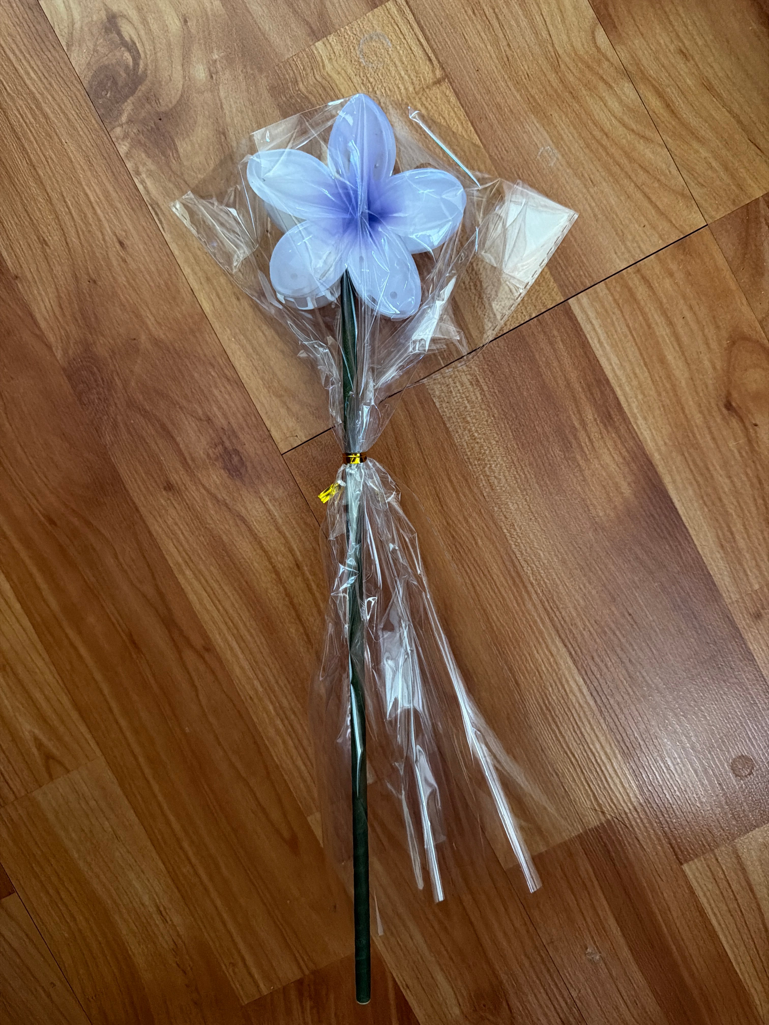 Pua Claw Clip Bouquet